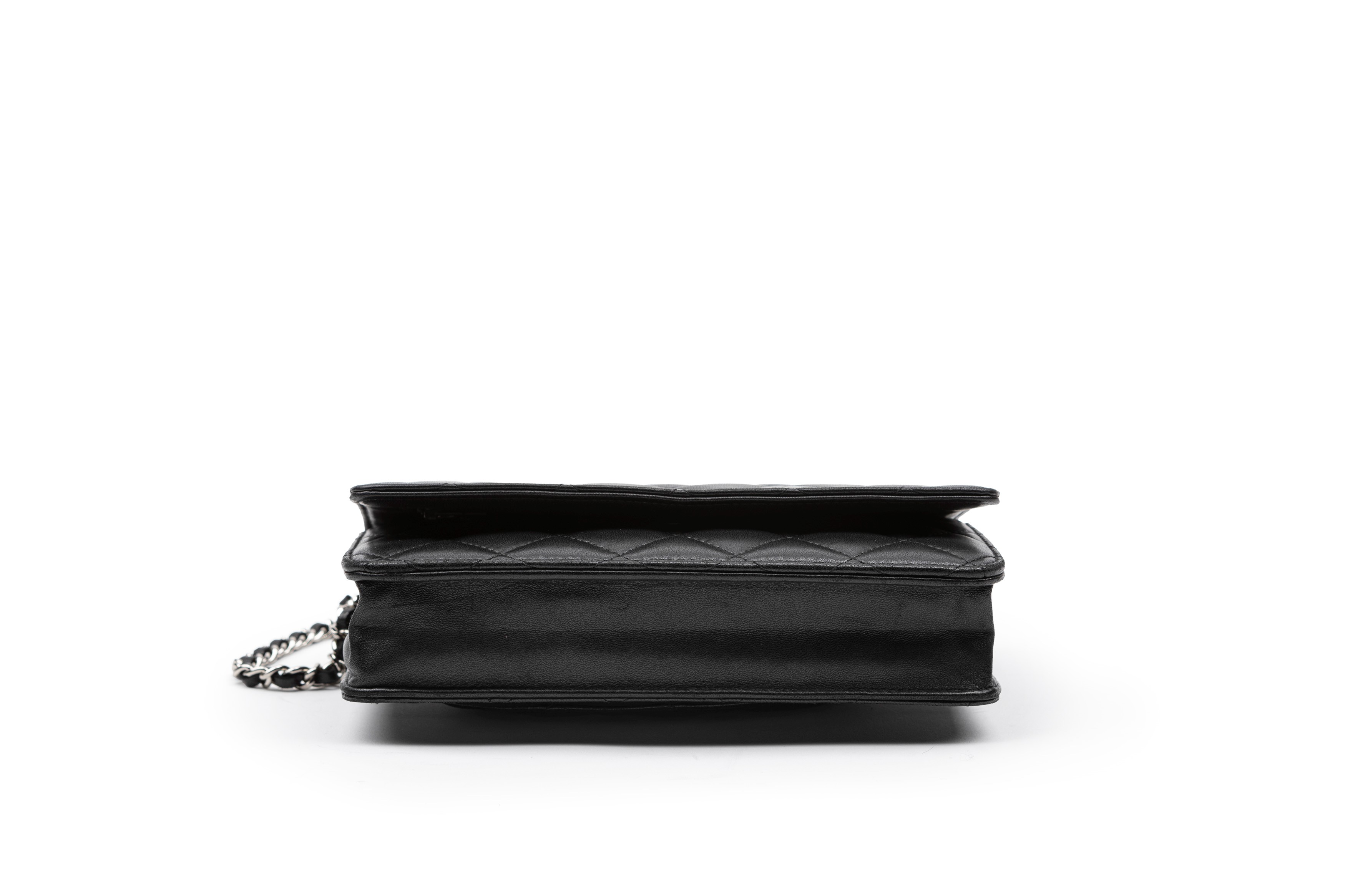 Chanel - Borsa Wallet On Chain, pelle matelassé nera, 2009