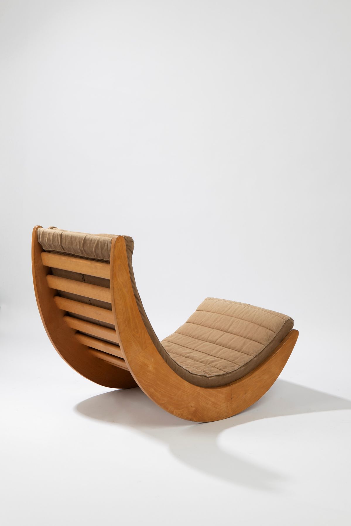 Verner Panton - Relaxer 2, dondolo in legno d'acero curvato con rivestimento in tessuto Missoni