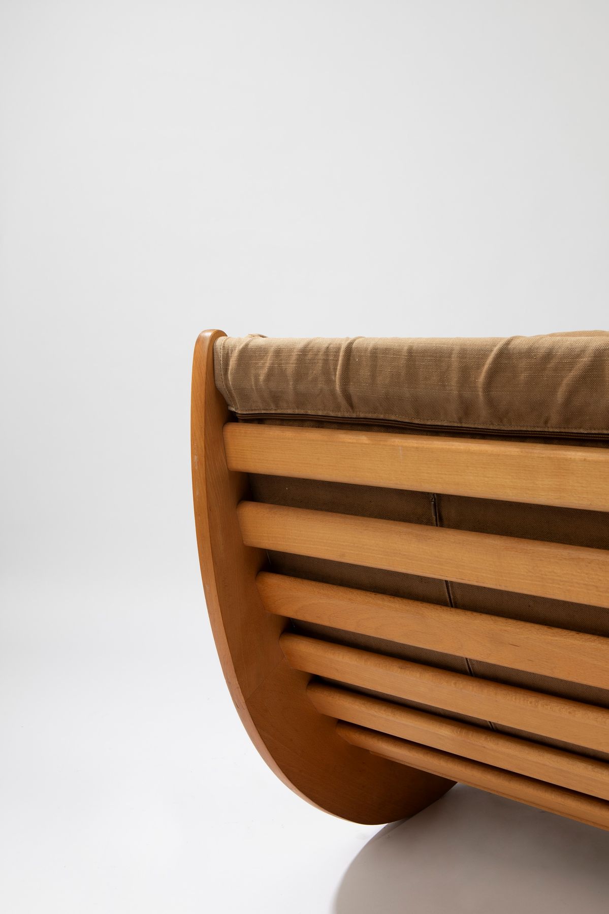 Verner Panton - Relaxer 2, dondolo in legno d'acero curvato con rivestimento in tessuto Missoni
