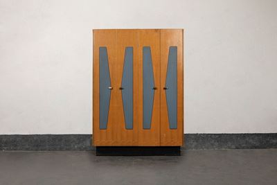 Armadio, legno con dettagli in ottone, circa 1950
