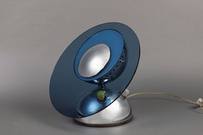Lampada da tavolo, metallo cromato e cristallo colorato, circa 1960