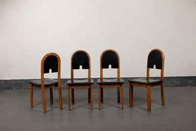 Tobia Scarpa, Quattro sedie in cuoio e legno