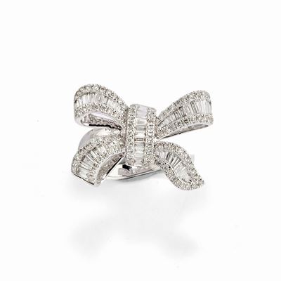 Anello con diamanti, oro bianco 18k