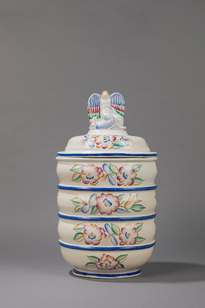 Vaso con coperchio decorato in ceramica smaltata, 1926