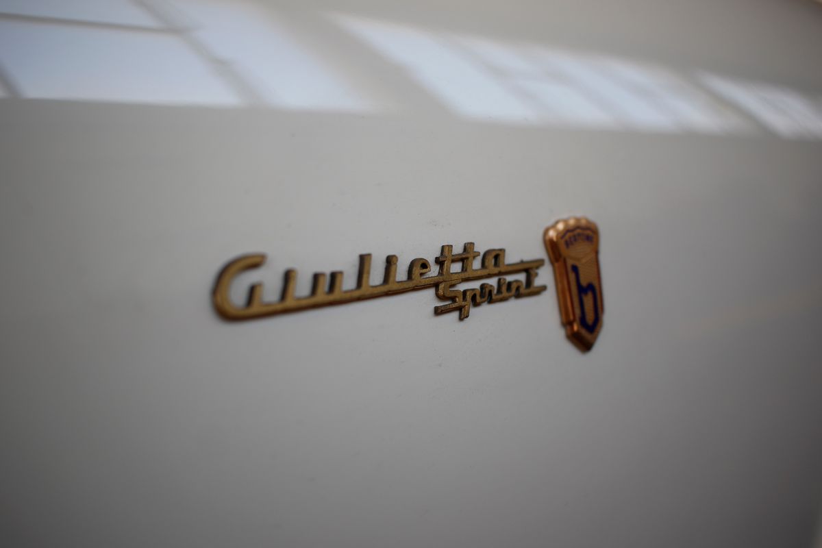 Alfa Romeo - Giulietta Sprint (bertone)