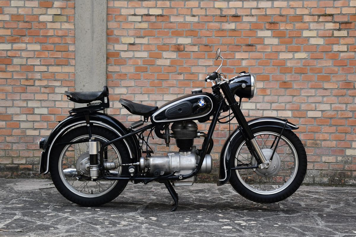 Bmw - R25
