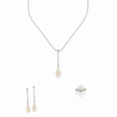 Parure in oro bianco 18k con perle naturali Quahog e diamanti