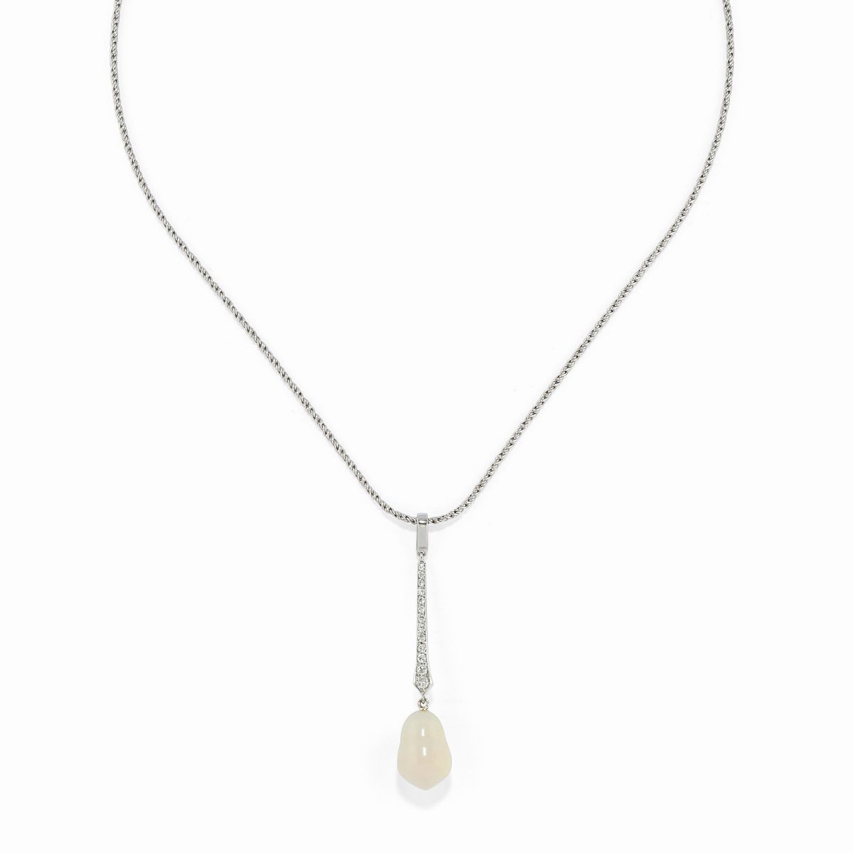 Parure in oro bianco 18k con perle naturali Quahog e diamanti