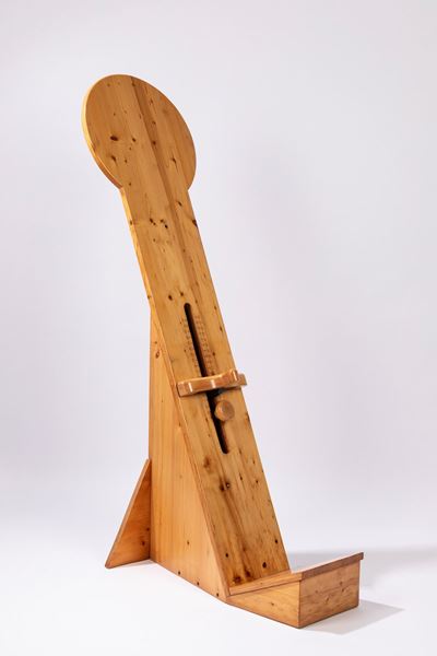 Nefertiti, scultura in legno, 1970 ca.