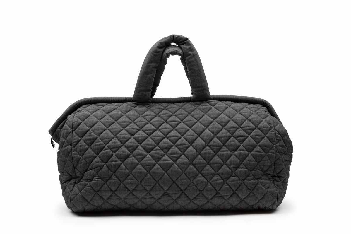Chanel - Coco, Bag da viaggio Coco Cocoon Sport in tela denim grigia