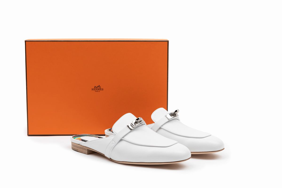 Hermès - Ciabattine OZ, Pelle bianca con fodera Brides de Gala