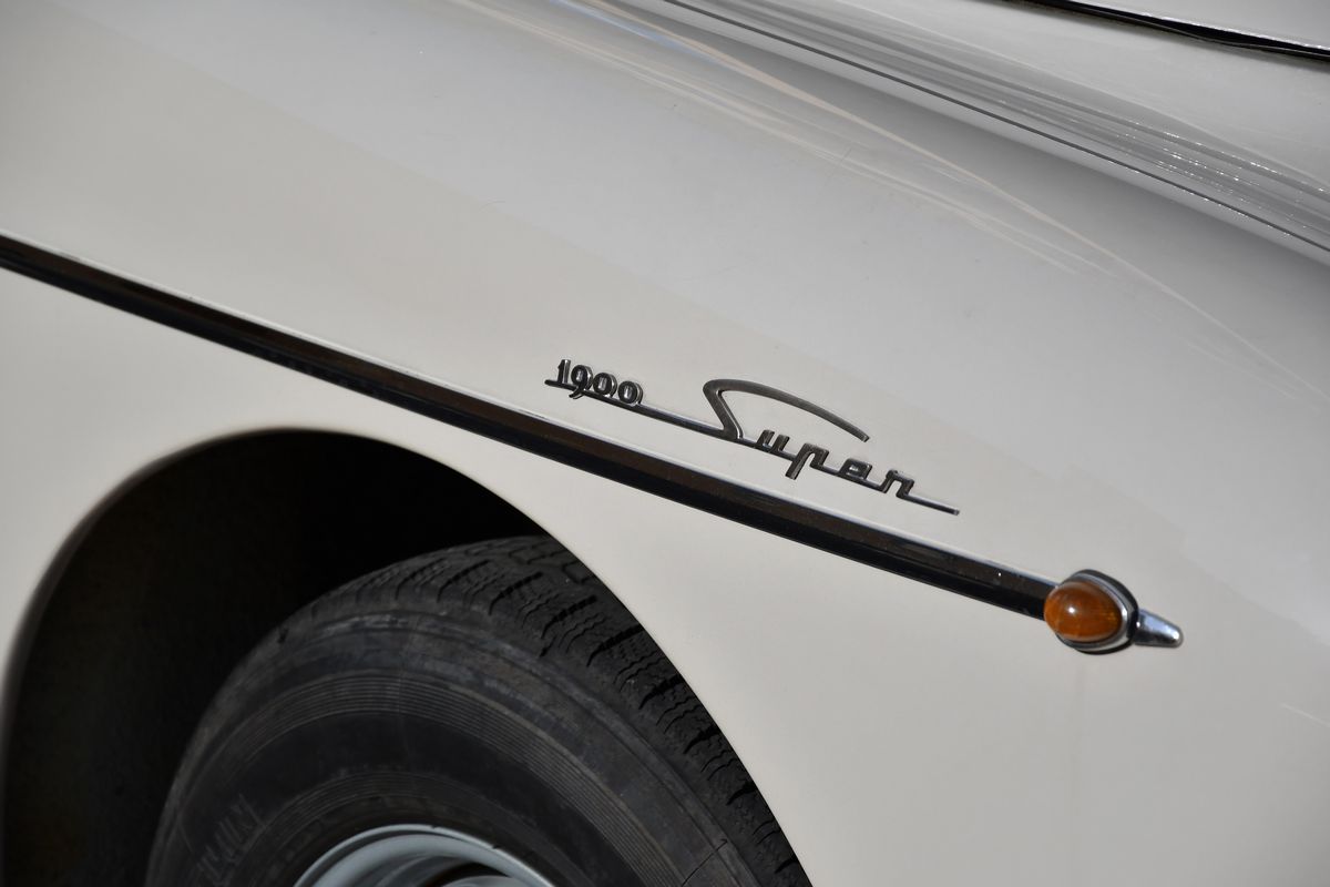 Alfa Romeo - 1900 Super