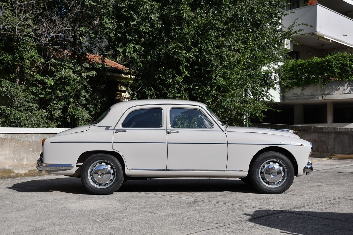 Alfa Romeo - 1900 Super