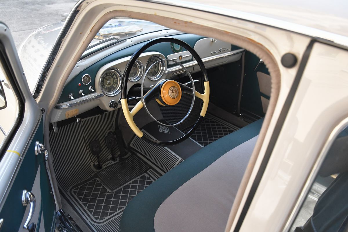 Alfa Romeo - 1900 Super