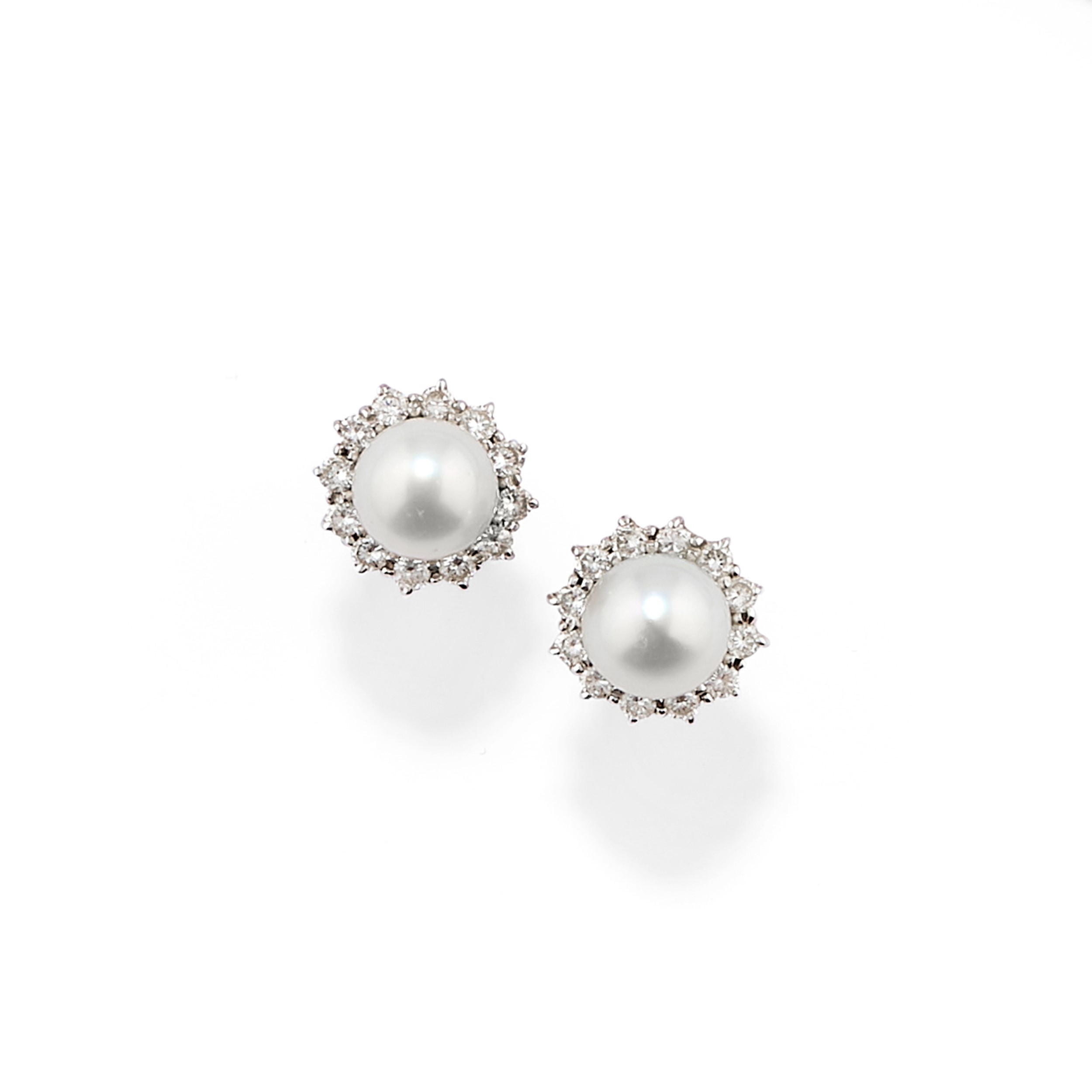 Demi parure in oro bianco 18k con perle e diamanti