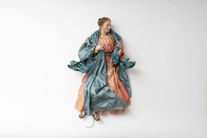  - Ancient Neapolitan nativity scene sculpture depicting the Madonna
