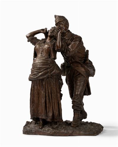 Il ritorno del soldato, scultura in bronzo con base in marmo verde