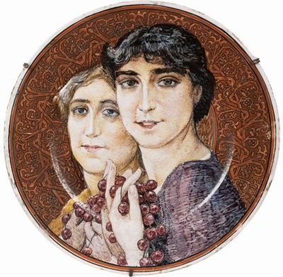 Piatto con donne e ciliegie, maiolica