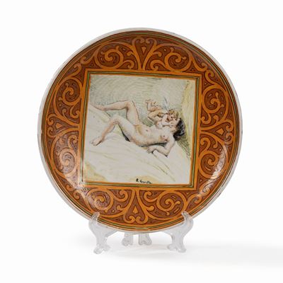 Piatto con donna e putto, maiolica, diametro cm 28,8