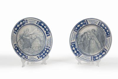 Coppia di piatti della serie "La figlia di Iorio", maiolica