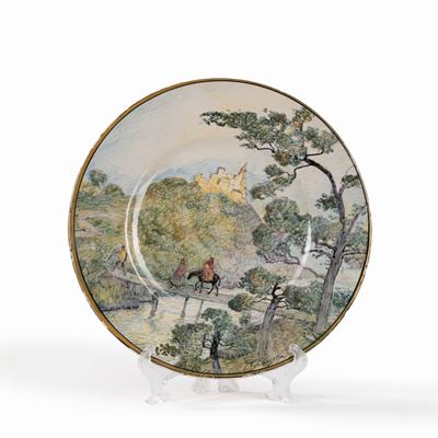 Piatto con viandanti su un ponte, maiolica, diametro cm 29,5