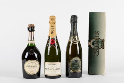 Selezione di Champagne e Spumanti, Comprendente Moet Chandon Imperial, Laurent Perrier Cuvée Rosé...