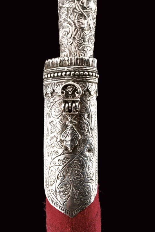 Bel Coltello con Fornimenti in Argento - Indopersia