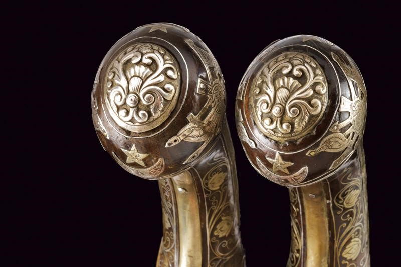 Bellissimo Paio di Pistole a Pietra Focaia con Fornimenti in Argento - Turchia