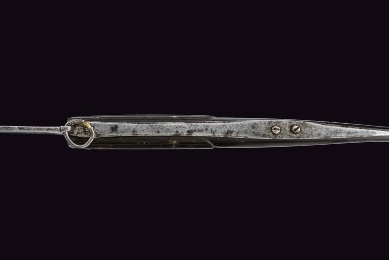 Coltello Pieghevole a Molla Fissa - Roma
