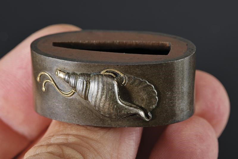Fuchi-kashira a Tema Yamabushi - Giappone
