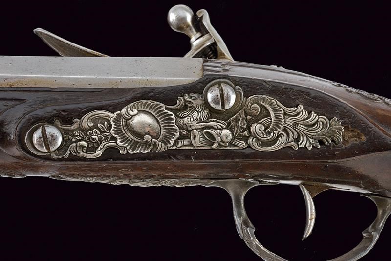 Bellissimo Paio di Pistole a Pietra Focaia con Fornimenti in Argento di Gignau - Francia