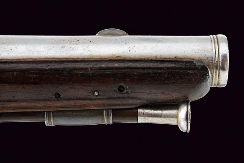 Bellissimo Paio di Pistole a Pietra Focaia con Fornimenti in Argento di Gignau - Francia