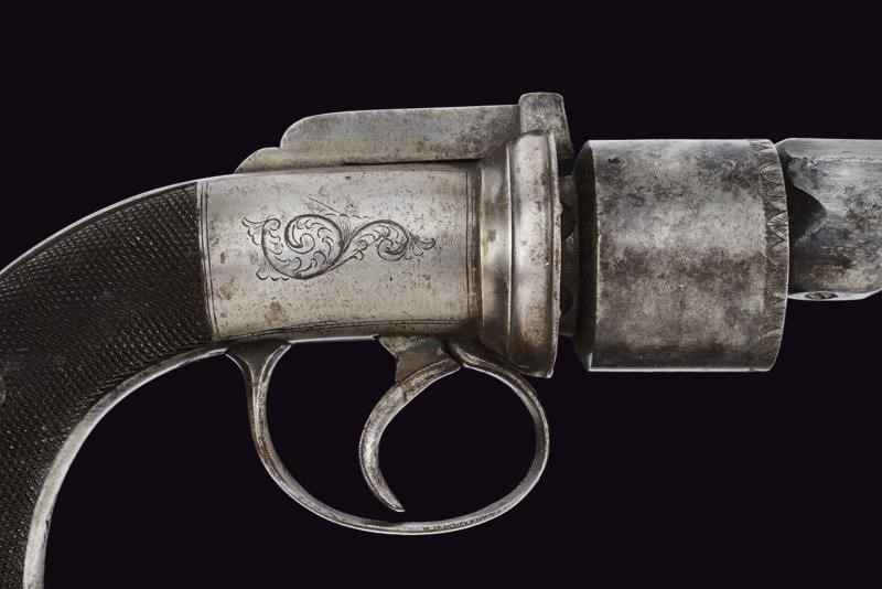 Raro Revolver di Transizione a Luminello - Inghilterra