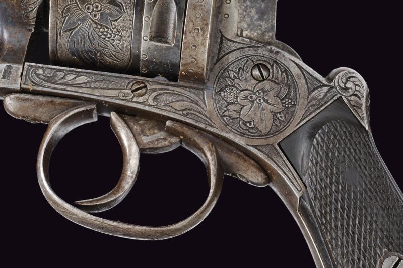 Bel Revolver a Spillo con Fondina - Francia