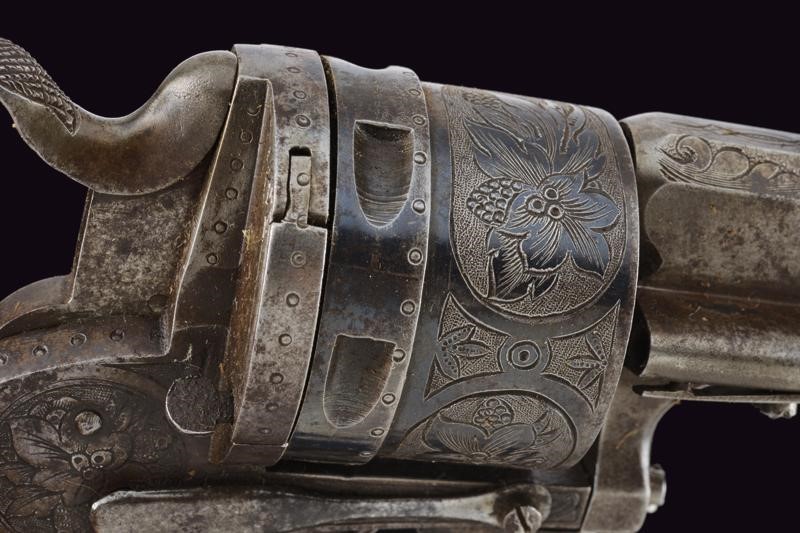 Bel Revolver a Spillo con Fondina - Francia