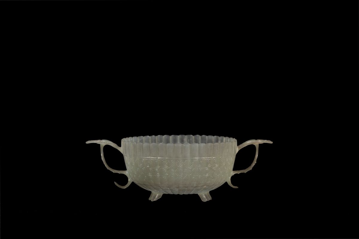 Coppa in giada, stile Moghul, Cina, dinastia Qing, XIX secolo