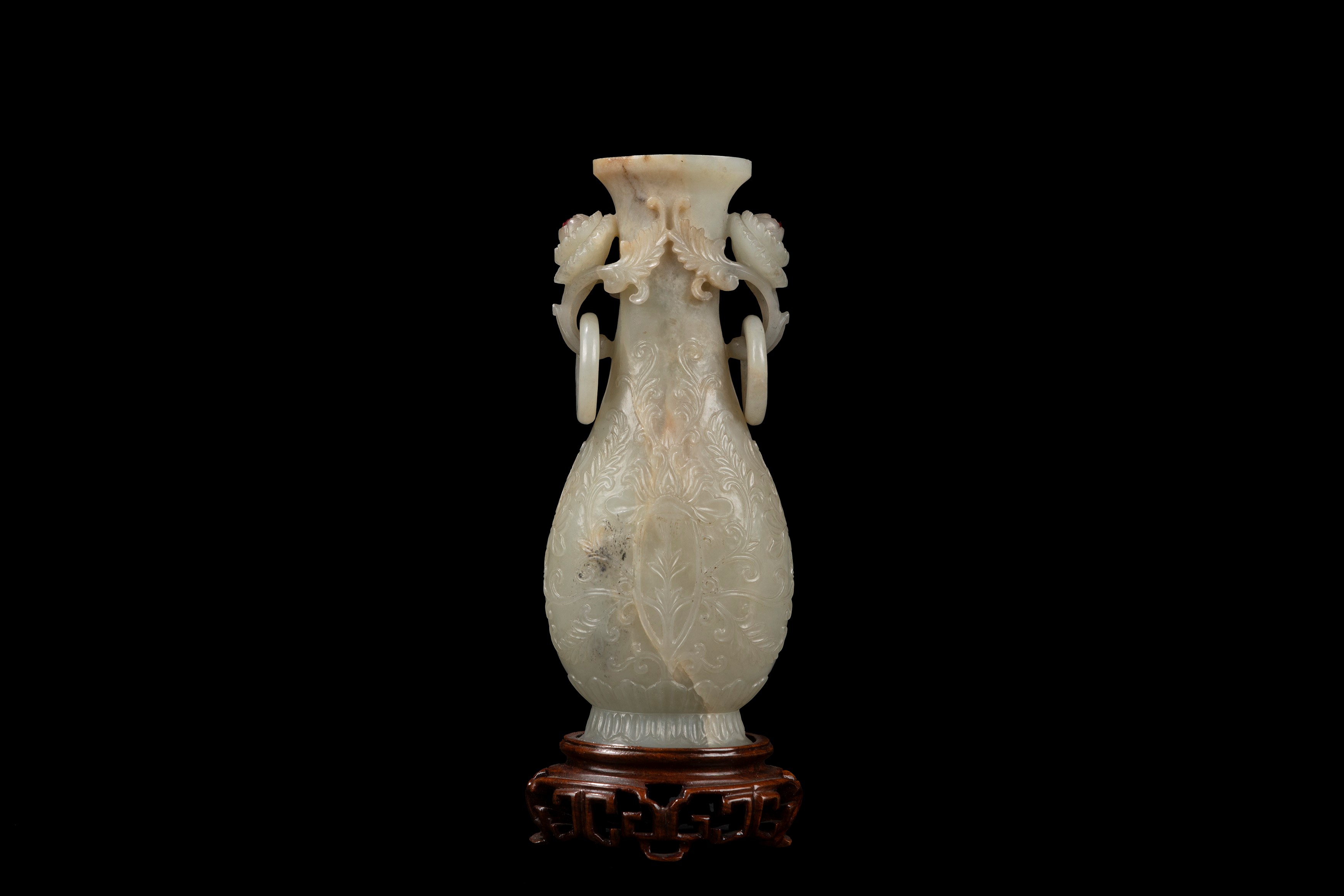 Vaso in giada celadon, stile Mughal, Cina, dinastia Qing, XVIII/XIX secolo