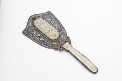 Specchio decorativo in argento e giada, Cina XIX/XX secolo