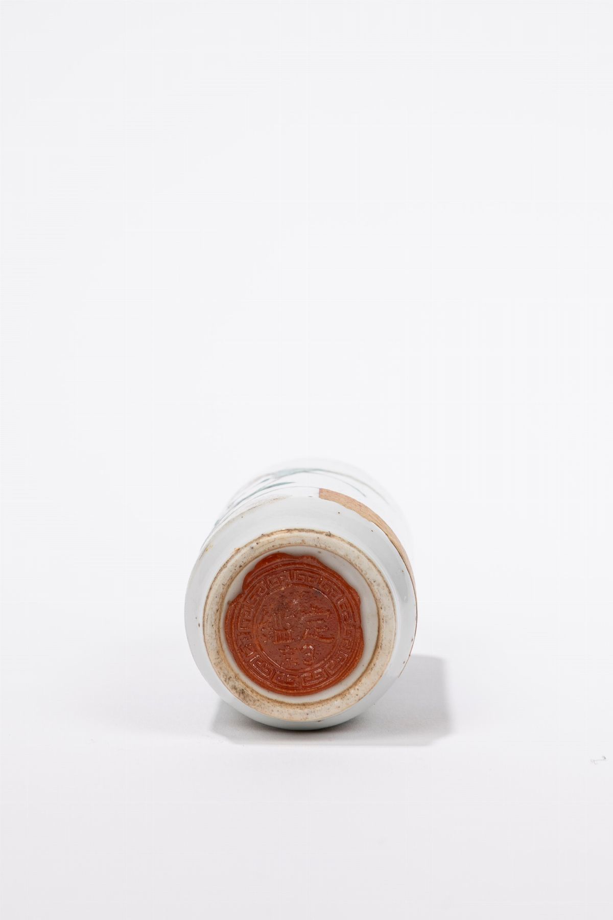Porcellana della dinastia Qing, Snuff Bottle in Famiglia Rosa con Decorazione di Fiori di Loto