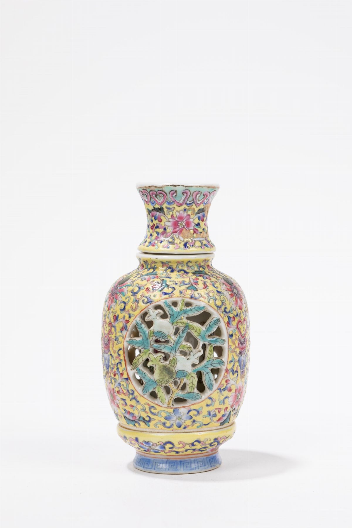 Vaso revolving in porcellana, Famiglia Rosa, Cina, Repubblica di Cina (1912-1949)