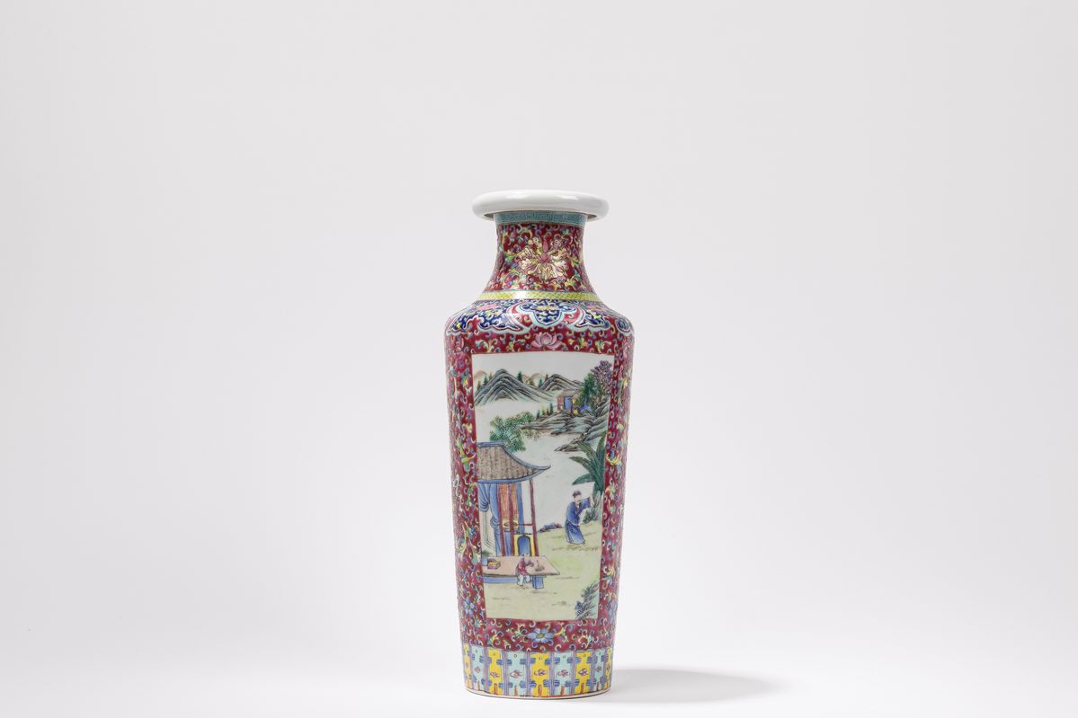 Vaso in porcellana, Famiglia Rosa, Cina, Repubblica di Cina (1912-1949)