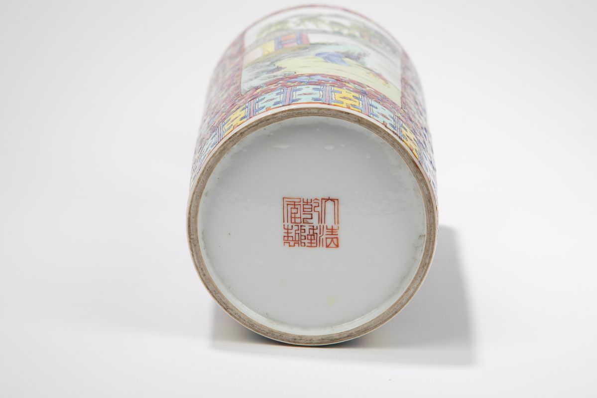 Vaso in porcellana, Famiglia Rosa, Cina, Repubblica di Cina (1912-1949)