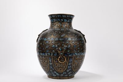 Vaso in porcellana cinese, inizio XX secolo
