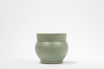 Vaso in porcellana celadon, Cina, dinastia Qing (1644-1911)