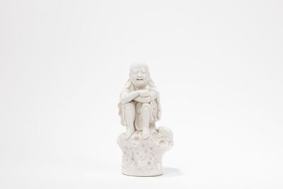 Porcellana cinese, Figura di un personaggio seduto con rospo a tre zampe