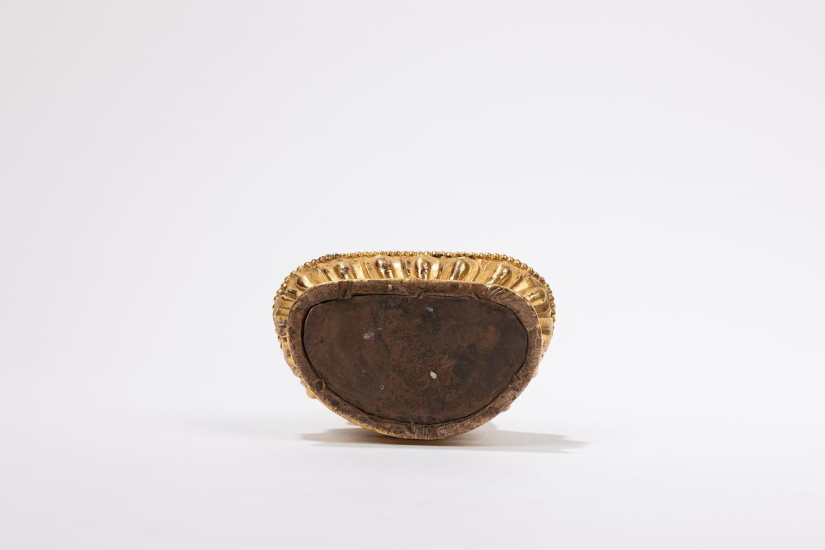 Buddha, Scultura in bronzo dorato, h 12 cm, Tibet - Nepal, XVIII secolo