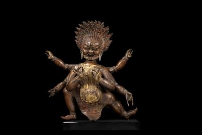 Scultore tibetano, Grande figura di Mahakala in rame e bronzo dorato