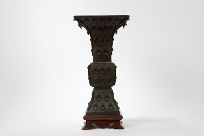 Vaso arcaistico in bronzo, Cina, dinastia Ming (1368-1644)