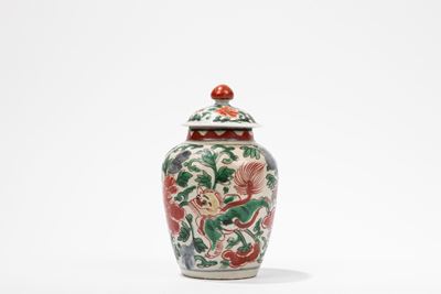 Piccolo vaso in porcellana Wucai, Cina, XVII secolo
