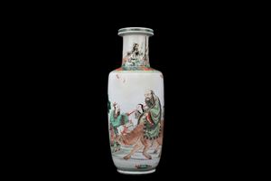 A RARE FAMILLE VERTE PORCELAIN ROULEAU VASE